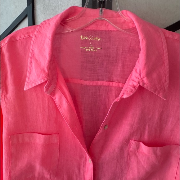 Lilly Pulitzer Sea View Linen Button Down Shirt in Sunrise Coral. Size Large - Picture 2 of 4